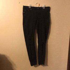 Black distressed jeggings